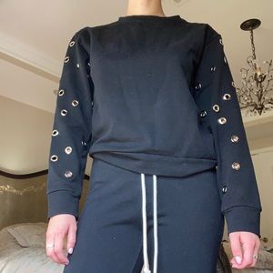 Lea & Viola black sweatshirt